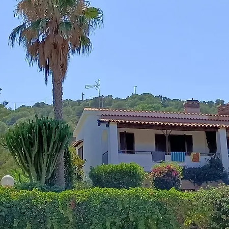Baia Di Arcile, A 2 Passi Dal Mare Incantato アパート *