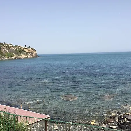 Baia Di Arcile, A 2 Passi Dal Mare Incantato ブルコリ