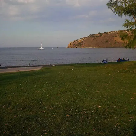 Baia Di Arcile, A 2 Passi Dal Mare Incantato ブルコリ