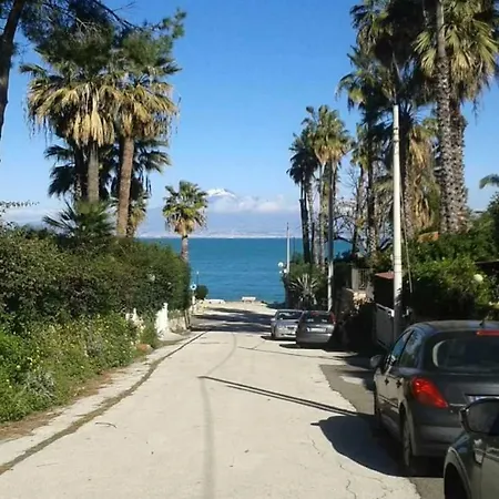 Baia Di Arcile, A 2 Passi Dal Mare Incantato アパート